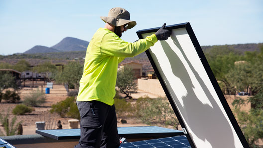 solar-installer-in-the-desert solar installer in the desert