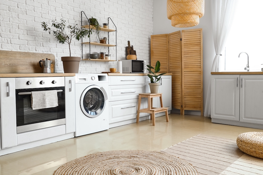 view of a kitchen with new appliances